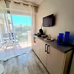 Joli Pour 4 Personnes Dans Avec Piscine, Situe Impasse Du Globe Au Cap D'agde Apartment